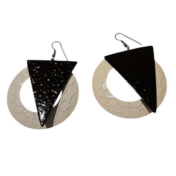 Y2K Abstract Black and White Earrings  see measurements - Picture 1 of 3